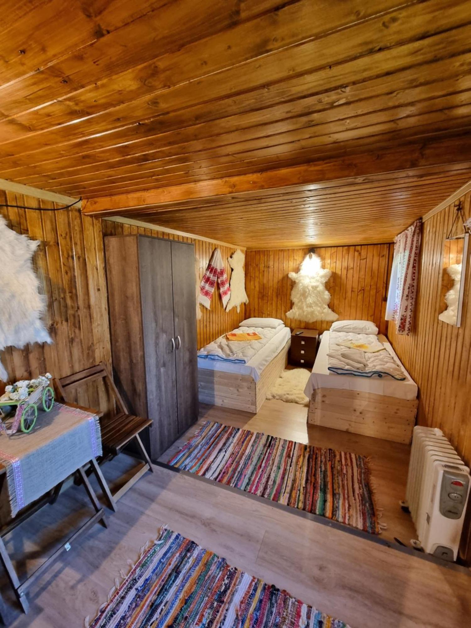 Hotel Langa Stana Curtea de Argeş Zimmer foto